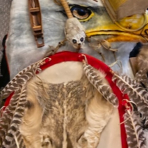 Coming soon signed pieces from the Sioux and  Apache nations…not souvenirs! - Picture 2 of 9